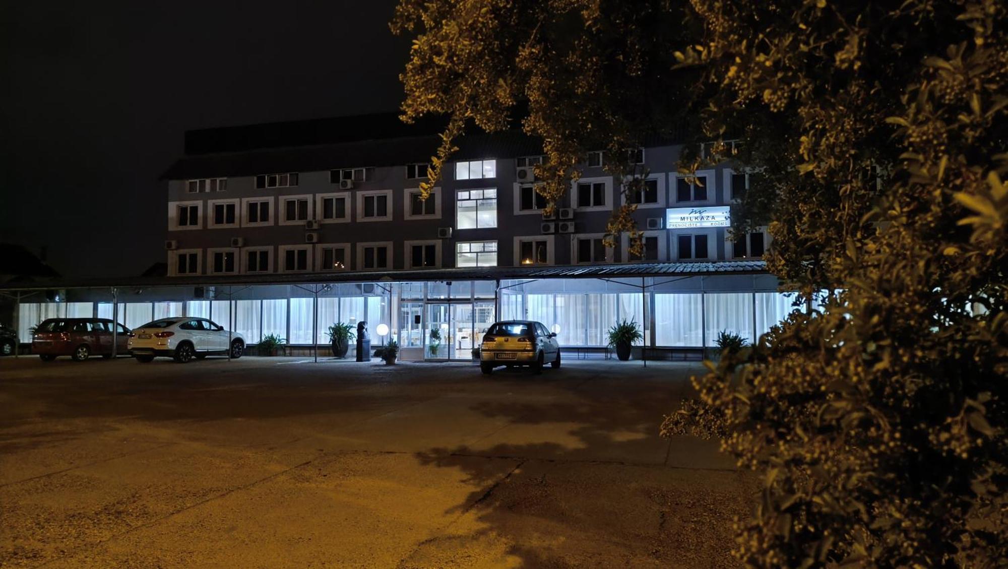 Hostel Milkaza Нови Сад Екстериор снимка