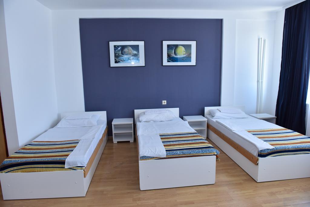 Hostel Milkaza Нови Сад Екстериор снимка