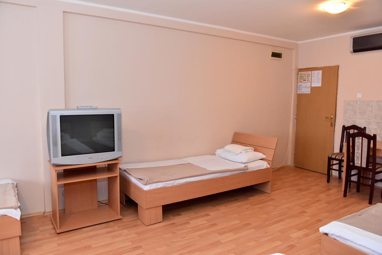 Hostel Milkaza Нови Сад Екстериор снимка