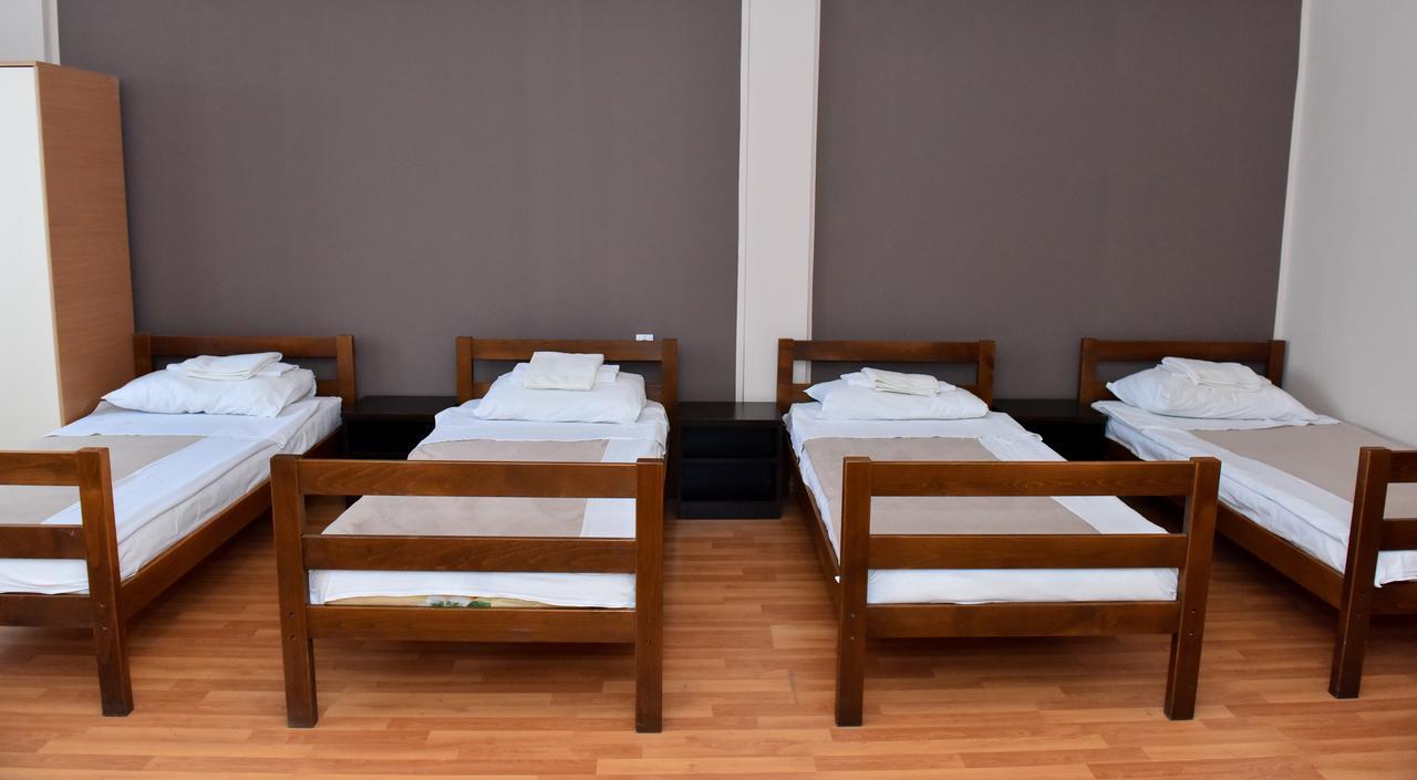Hostel Milkaza Нови Сад Екстериор снимка