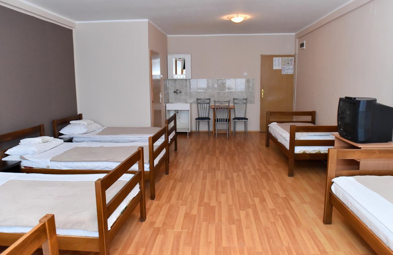 Hostel Milkaza Нови Сад Екстериор снимка