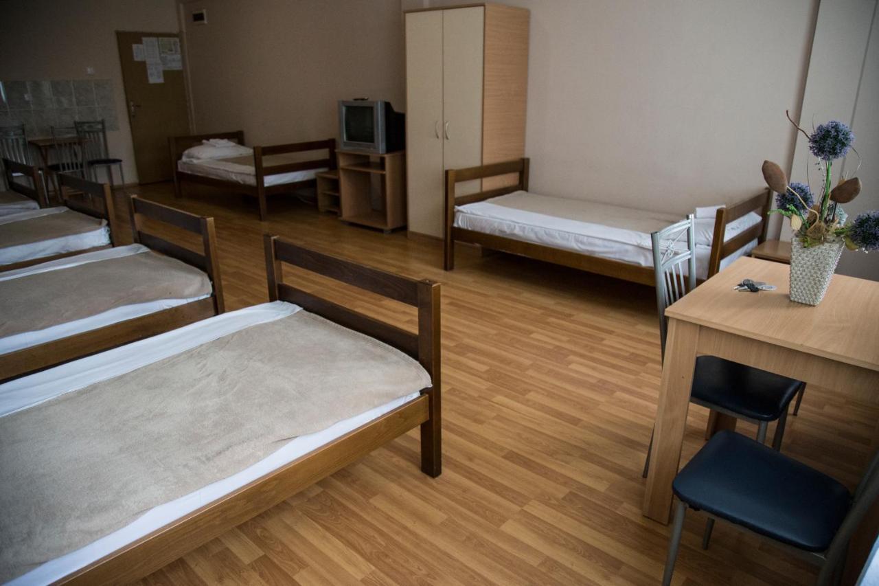 Hostel Milkaza Нови Сад Екстериор снимка